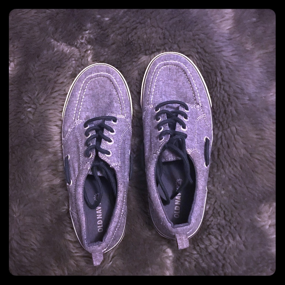 Blue dock shoes
